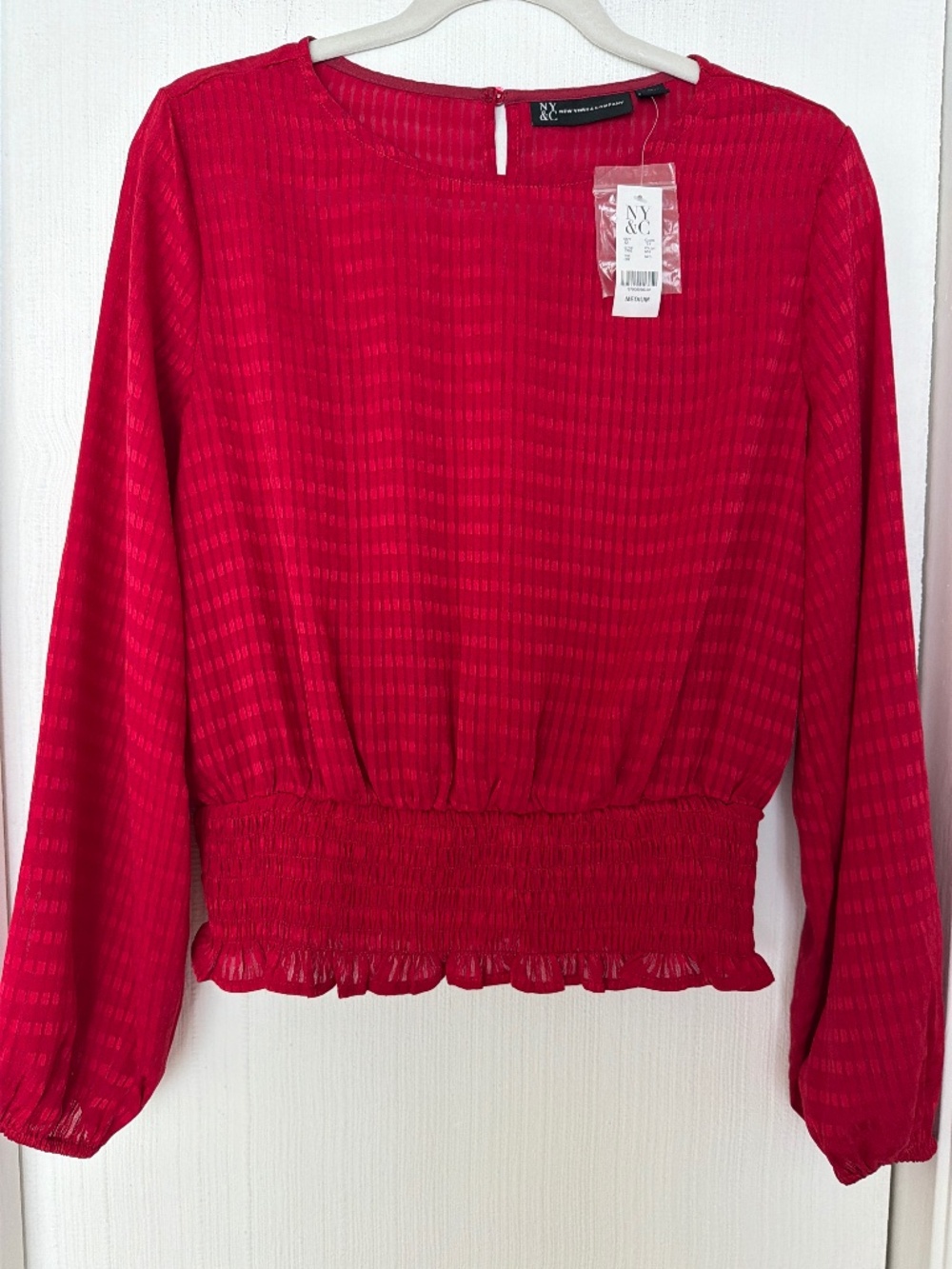 New York & Company Red Smocked Waist Long Sleeve Top – Size Medium NWT
